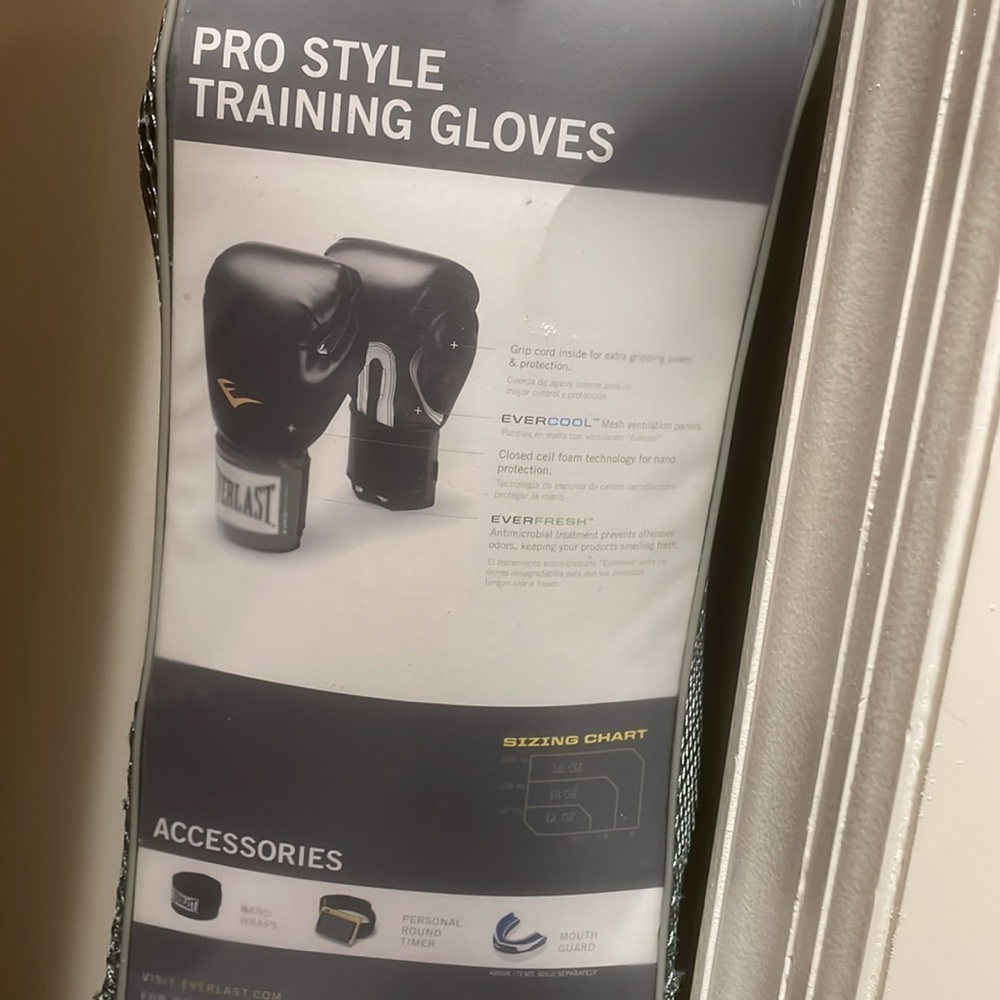 Don’t Need Anymore Barely Used Couples Boxing Glo… - image 2